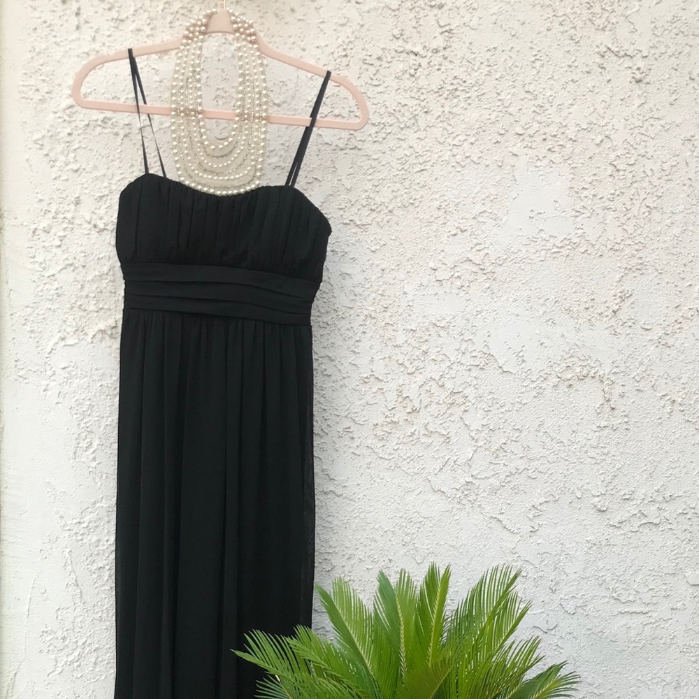 Black Long Gown with Pearls - Picture 2 of 7